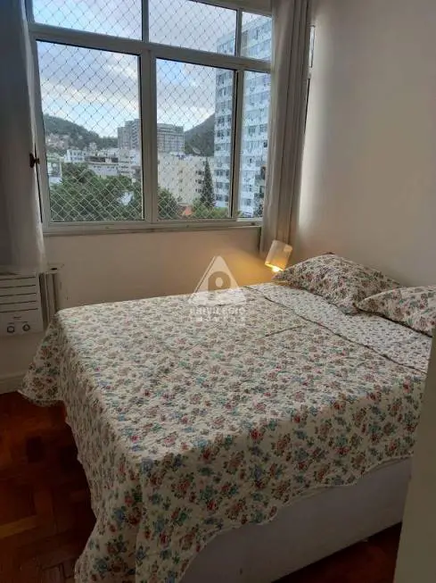 Foto 3 de Apartamento com 2 Quartos para alugar, 55m² em Botafogo, Rio de Janeiro