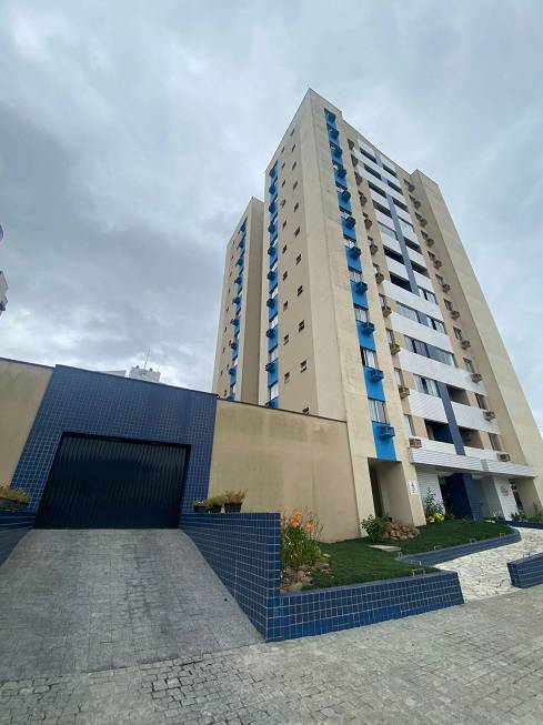 Foto 1 de Apartamento com 2 Quartos à venda, 76m² em Bucarein, Joinville