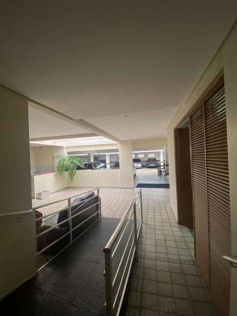 Foto 4 de Apartamento com 2 Quartos à venda, 76m² em Bucarein, Joinville