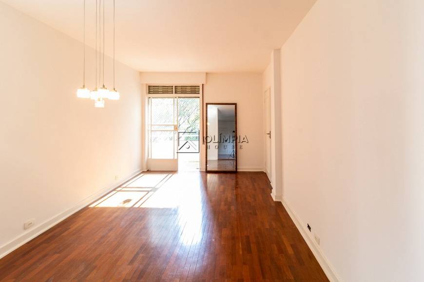 Foto 5 de Apartamento com 2 Quartos para alugar, 131m² em Cerqueira César, São Paulo