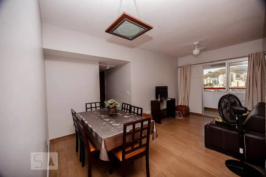 Foto 1 de Apartamento com 2 Quartos para alugar, 70m² em Icaraí, Niterói
