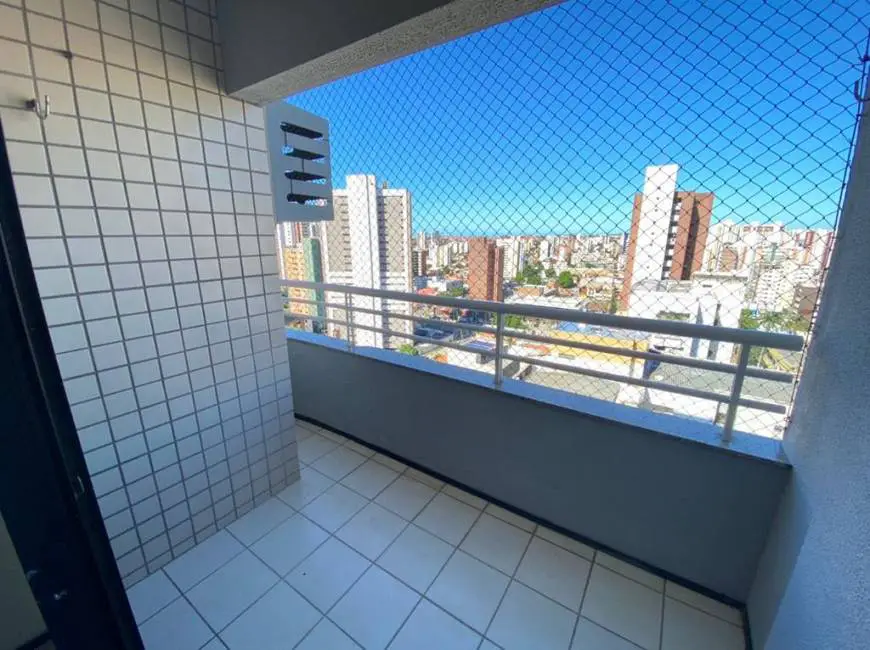 Foto 3 de Apartamento com 2 Quartos para alugar, 68m² em Meireles, Fortaleza