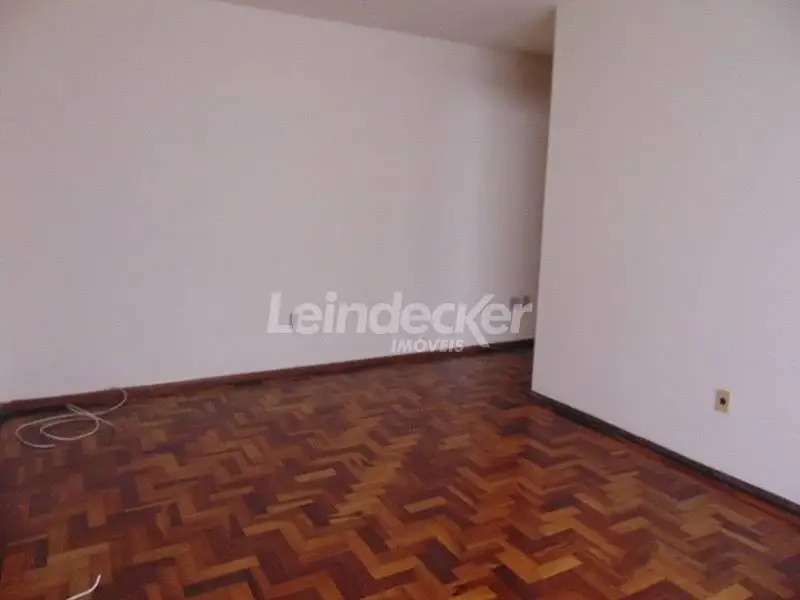 Foto 4 de Apartamento com 2 Quartos para alugar, 70m² em Menino Deus, Porto Alegre