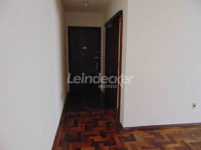 Foto 5 de Apartamento com 2 Quartos para alugar, 70m² em Menino Deus, Porto Alegre