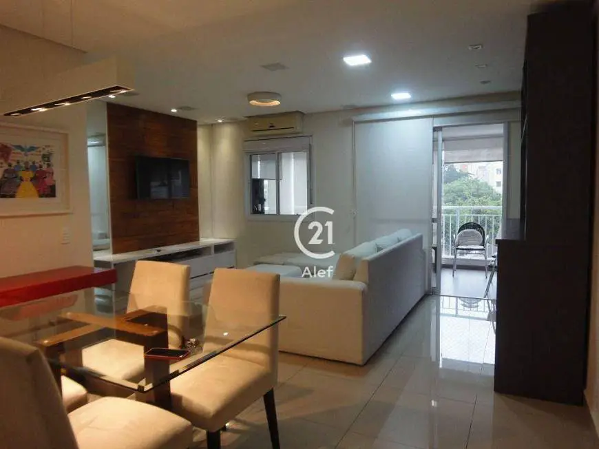 Foto 2 de Apartamento com 2 Quartos para alugar, 81m² em Santa Cecília, São Paulo