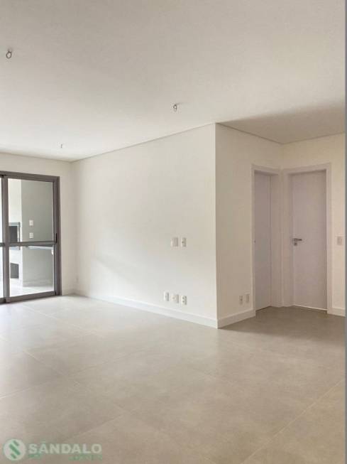 Foto 5 de Apartamento com 2 Quartos à venda, 118m² em Zona 07, Maringá