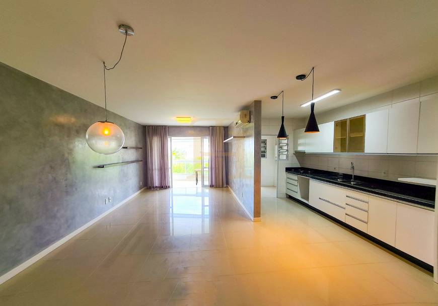 Foto 4 de Apartamento com 3 Quartos para alugar, 130m² em Campeche, Florianópolis