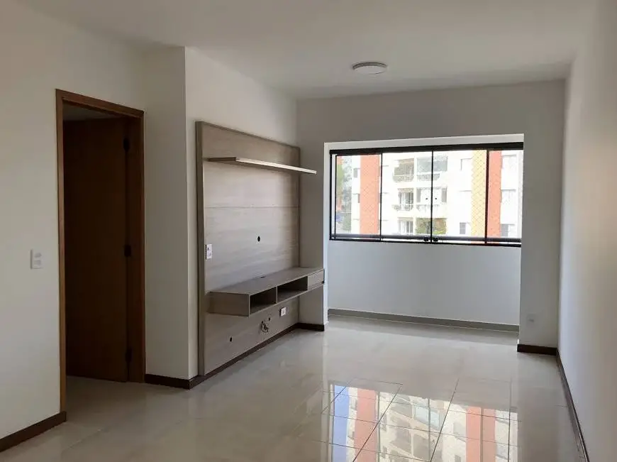 Foto 1 de Apartamento com 3 Quartos para alugar, 72m² em Vila Hamburguesa, São Paulo