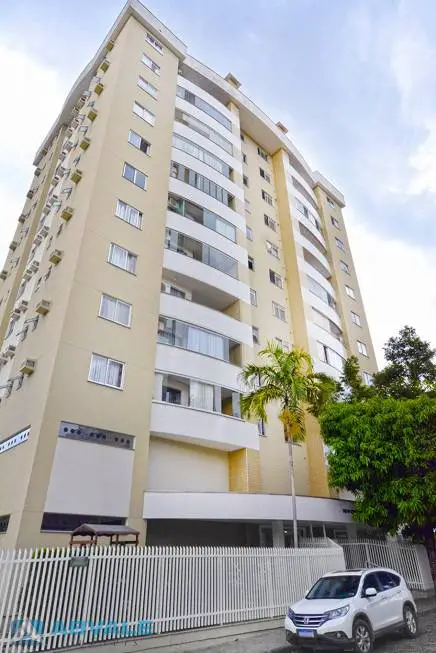 Foto 1 de Apartamento com 3 Quartos para alugar, 100m² em Vila Nova, Blumenau