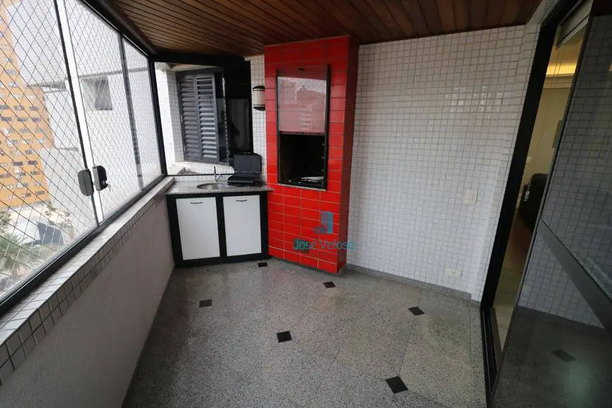 Foto 4 de Apartamento com 4 Quartos para alugar, 152m² em Centro, Curitiba