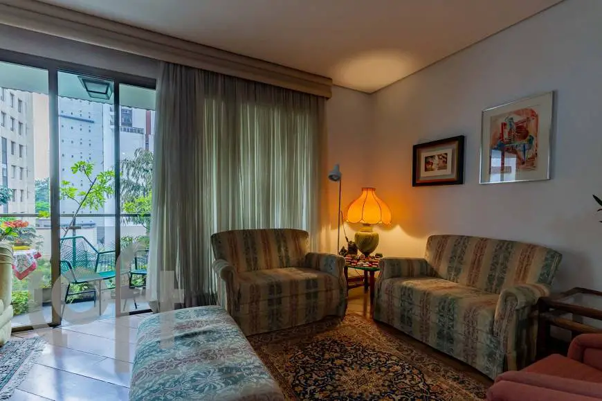 Foto 1 de Apartamento com 4 Quartos à venda, 187m² em Jardim Europa, São Paulo