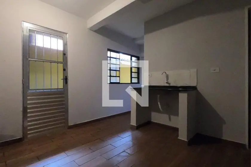 Foto 3 de Casa com 1 Quarto para alugar, 35m² em Vila Nova Bonsucesso, Guarulhos
