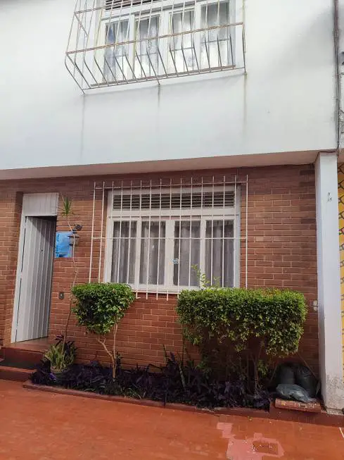 Foto 1 de Casa com 2 Quartos para alugar, 80m² em Nossa Senhora de Fátima, Teresópolis