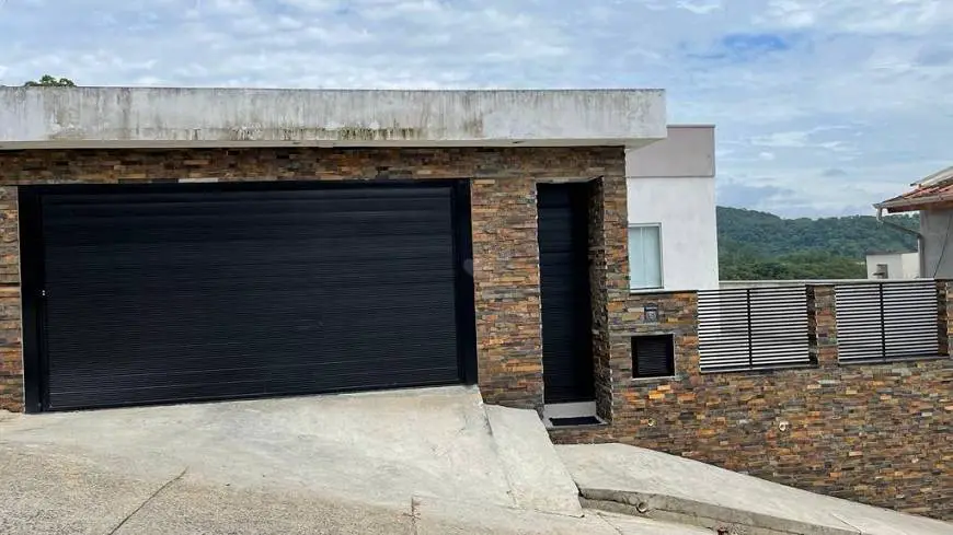 Foto 1 de Casa com 3 Quartos à venda, 160m² em Águas Claras, Brusque