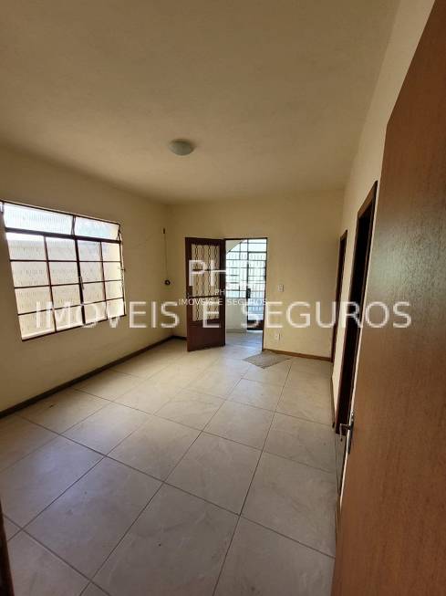 Foto 1 de Casa com 3 Quartos para alugar, 80m² em Nova Suíssa, Belo Horizonte
