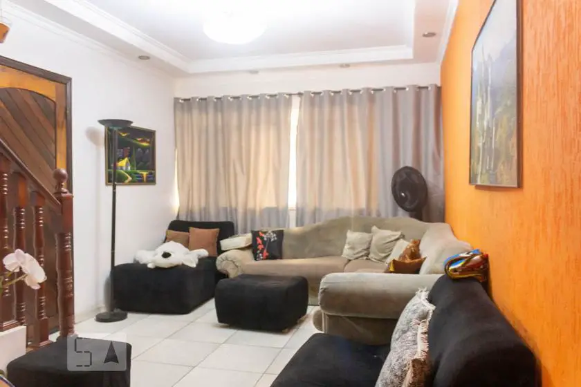 Foto 1 de Casa com 3 Quartos para alugar, 125m² em Vila Marari, São Paulo