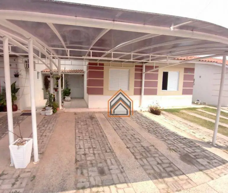 Foto 1 de Casa de Condomínio com 2 Quartos para venda ou aluguel, 100m² em Stella Maris, Alvorada