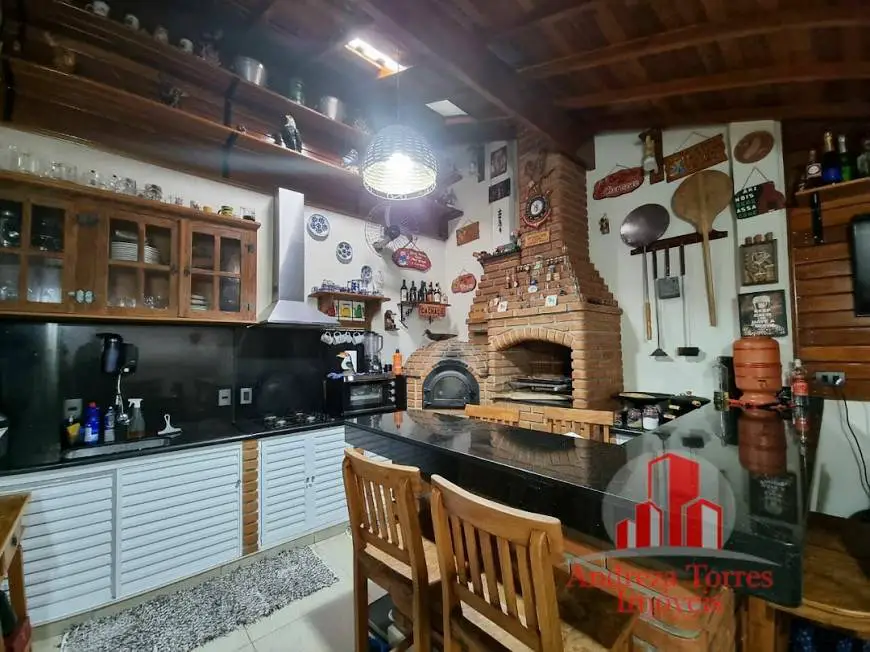 Foto 1 de Casa de Condomínio com 3 Quartos à venda, 147m² em Vila São José, Taubaté