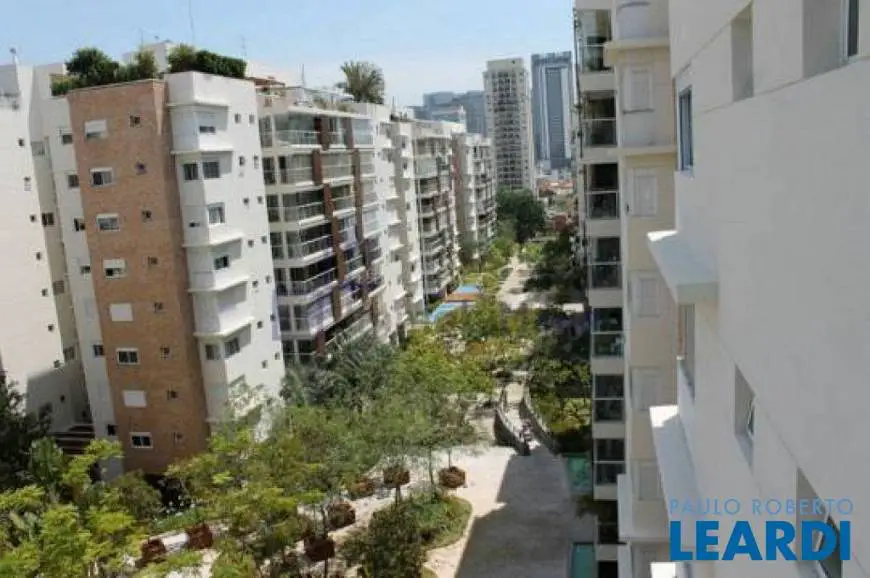 Foto 1 de Cobertura com 4 Quartos para alugar, 336m² em Granja Julieta, São Paulo