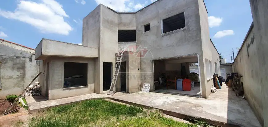 Foto 1 de Sobrado com 4 Quartos à venda, 237m² em Jardim São Caetano, São Caetano do Sul