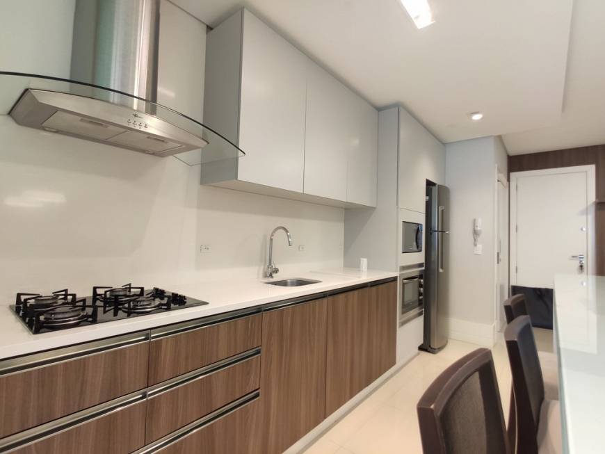 Foto 3 de Apartamento com 2 Quartos para alugar, 72m² em América, Joinville