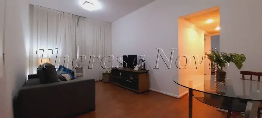 Foto 1 de Apartamento com 2 Quartos para alugar, 67m² em Leme, Rio de Janeiro