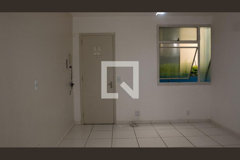 Foto 2 de Apartamento com 2 Quartos à venda, 45m² em Parque do Colégio, Jundiaí