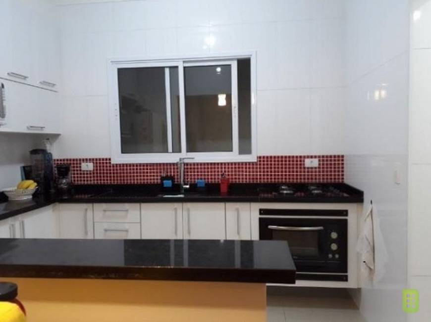 Foto 3 de Apartamento com 2 Quartos à venda, 50m² em Vila Scarpelli, Santo André