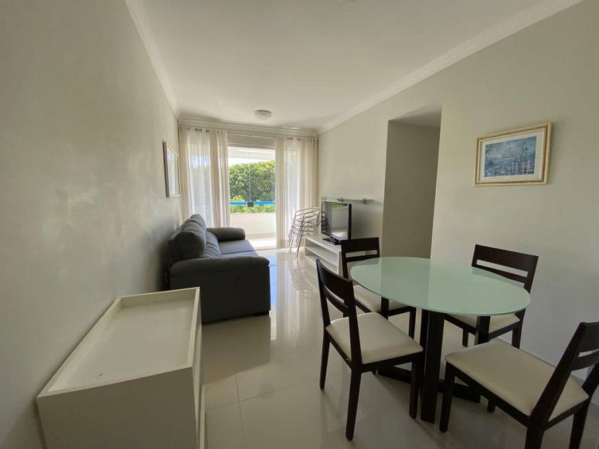 Foto 1 de Apartamento com 3 Quartos para alugar, 80m² em Costa Azul, Salvador