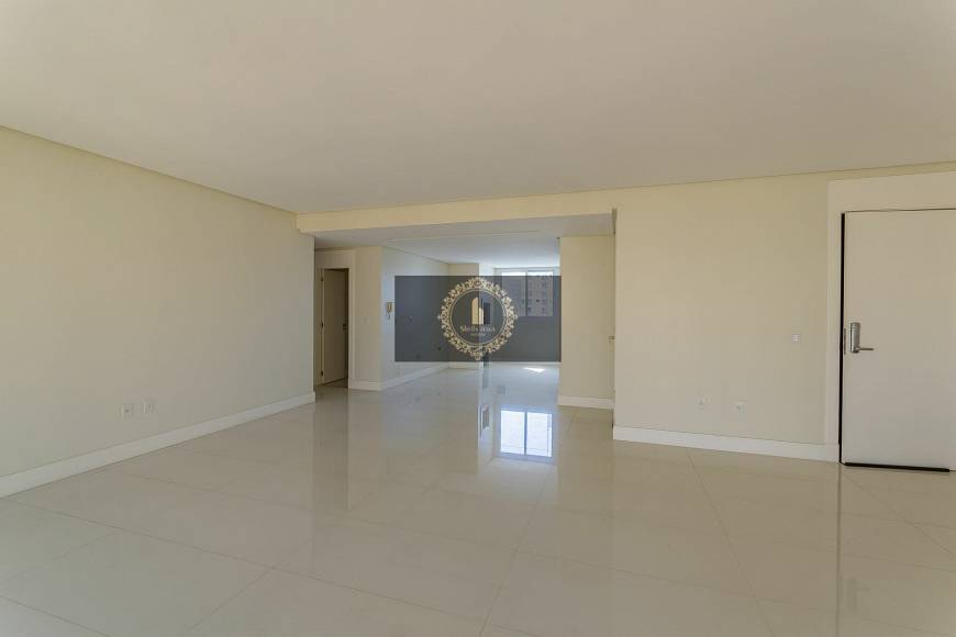Foto 3 de Apartamento com 3 Quartos à venda, 130m² em Municipios, Balneário Camboriú