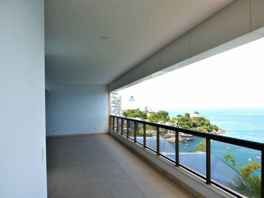 Foto 1 de Apartamento com 4 Quartos à venda, 460m² em Vitória, Salvador