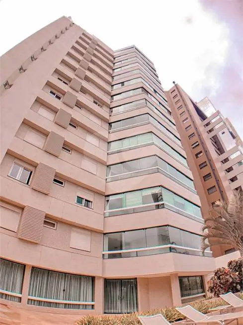 Foto 2 de Apartamento com 5 Quartos à venda, 370m² em Centro, Cascavel