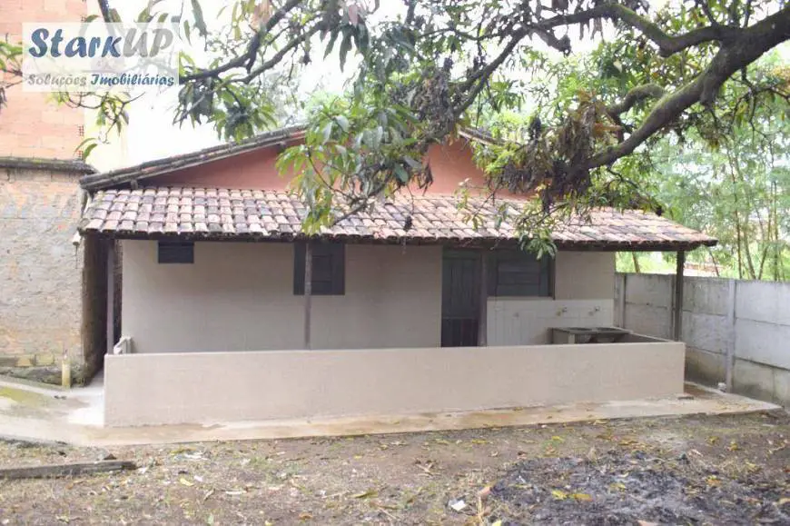 Foto 3 de Casa com 2 Quartos para alugar, 100m² em Nacional, Contagem