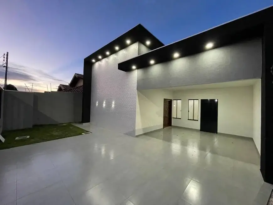 Foto 1 de Casa com 3 Quartos à venda, 205m² em Caranda Bosque, Campo Grande
