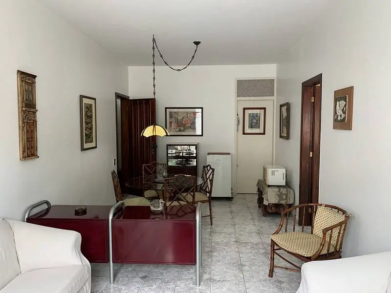 Foto 1 de Apartamento com 1 Quarto para alugar, 49m² em Copacabana, Rio de Janeiro