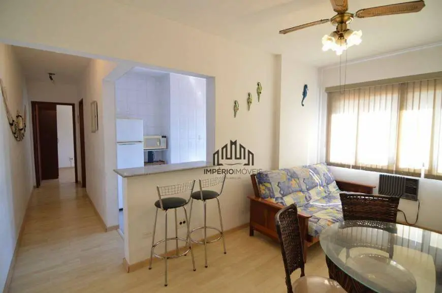 Foto 1 de Apartamento com 1 Quarto à venda, 50m² em Tombo, Guarujá