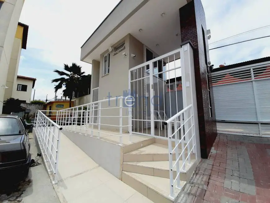 Foto 1 de Apartamento com 2 Quartos para alugar, 44m² em Serrinha, Fortaleza