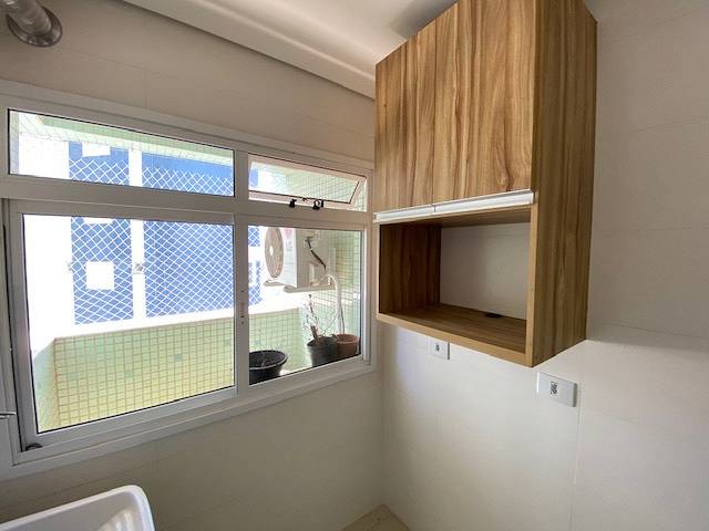 Foto 4 de Apartamento com 2 Quartos à venda, 74m² em Zona 07, Maringá