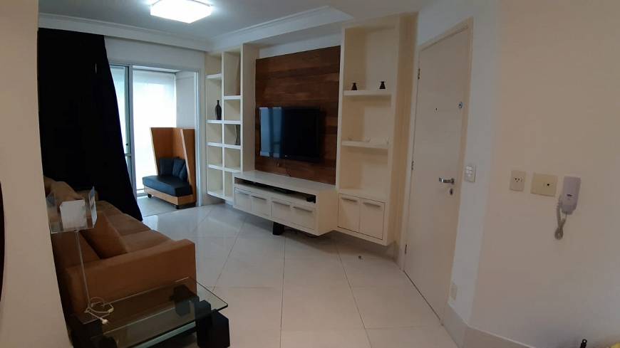 Foto 2 de Apartamento com 3 Quartos para alugar, 130m² em Chácara Klabin, São Paulo