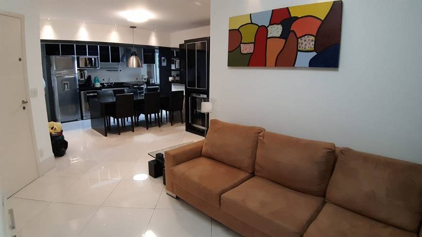 Foto 4 de Apartamento com 3 Quartos para alugar, 130m² em Chácara Klabin, São Paulo