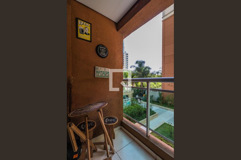 Foto 5 de Apartamento com 3 Quartos para alugar, 66m² em Jardim Iracema, Barueri