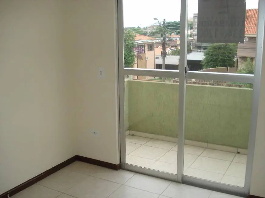 Foto 5 de Apartamento com 3 Quartos para alugar, 90m² em Pinheirinho, Curitiba