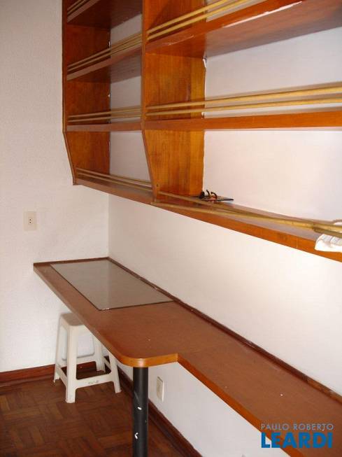 Foto 5 de Apartamento com 3 Quartos para alugar, 130m² em Pinheiros, São Paulo