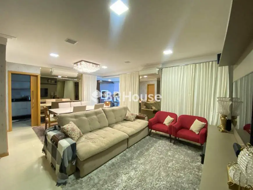 Foto 1 de Apartamento com 4 Quartos à venda, 185m² em Jardim das Américas, Cuiabá