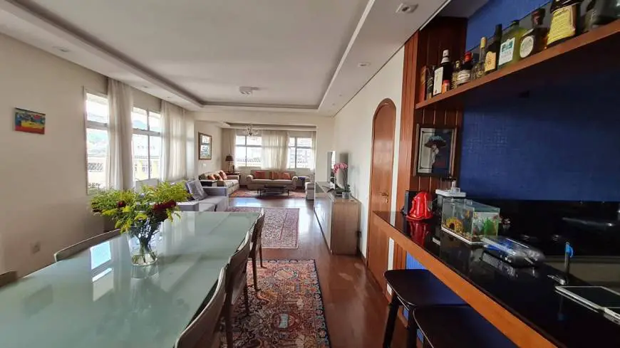 Foto 3 de Apartamento com 4 Quartos à venda, 220m² em Serra, Belo Horizonte
