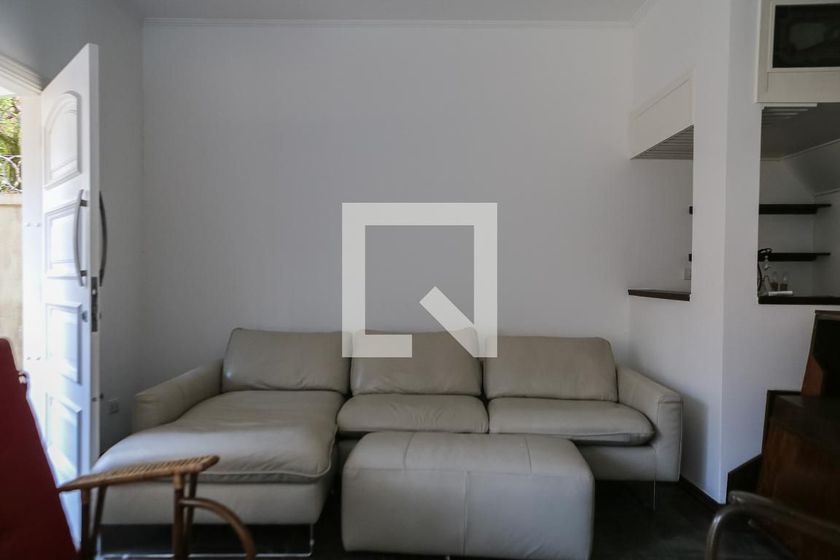 Foto 3 de Casa com 3 Quartos para alugar, 180m² em Boqueirão, Santos