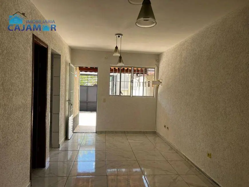 Foto 2 de Casa com 3 Quartos para alugar, 150m² em Polvilho, Cajamar