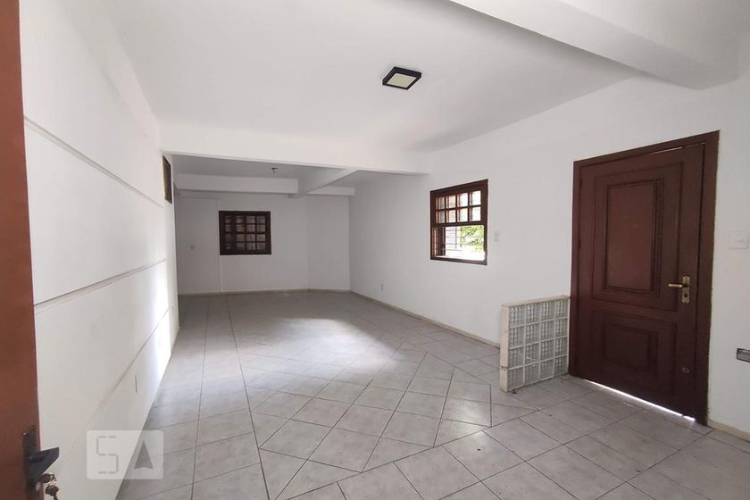Foto 1 de Casa com 3 Quartos para alugar, 242m² em Rio Branco, Novo Hamburgo