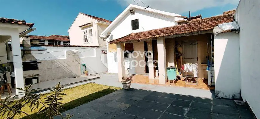 Foto 1 de Casa com 5 Quartos à venda, 180m² em Grajaú, Rio de Janeiro