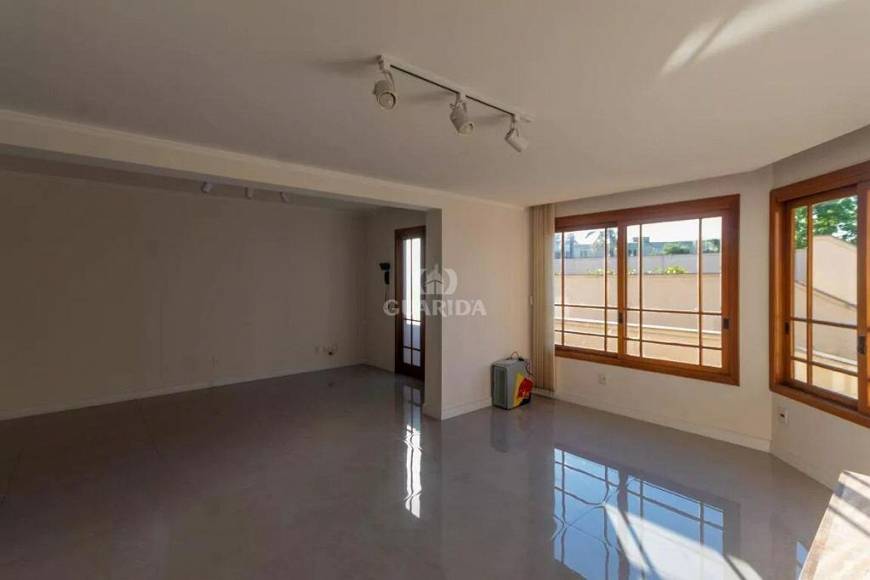 Foto 4 de Casa de Condomínio com 4 Quartos para alugar, 214m² em Cristal, Porto Alegre